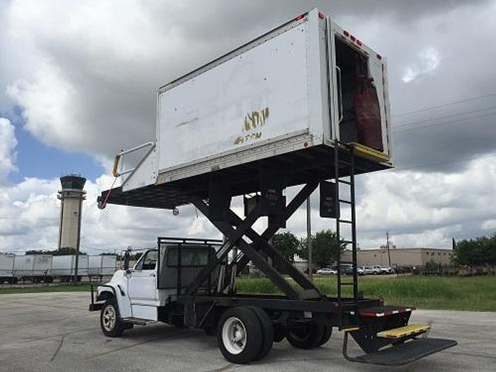 Used 1994 Catering Truck. Ford F700 chassis