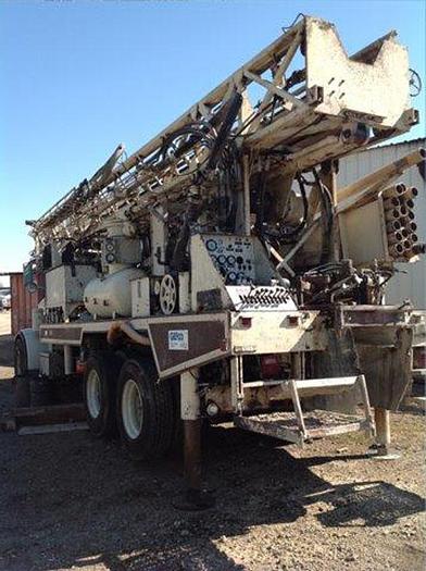 Used 1993 Speedstar 30K Drill Rig