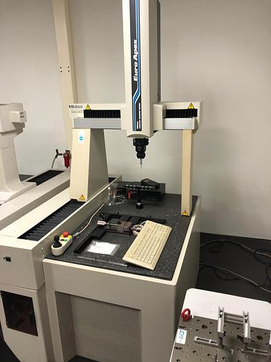 Gebraucht 1998 Portal - Koordinatenmessmaschine MITUTOYO EURO-C-A574