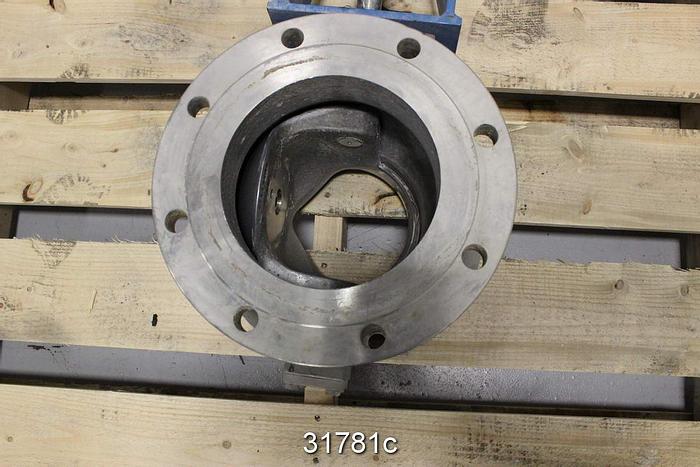 Used Neles Jamesbury R21CA08CCJK 8" V-Ball Control Valve #31781