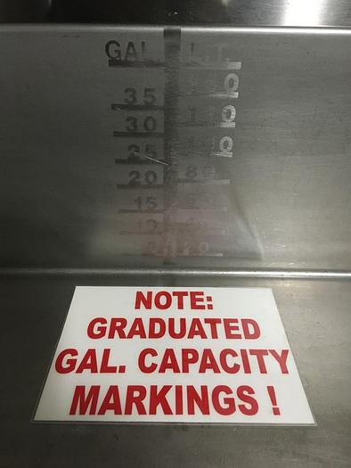 Used CLEVELAND RANGE DURA-PAN #SGL-40-TR 40 GAL. NAT. GAS TILTING BRAISING PAN/SKILLET (#789)