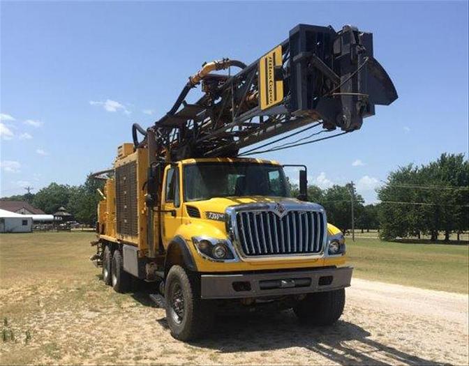 Used 2007 Atlas Copco T3W Drill Rig