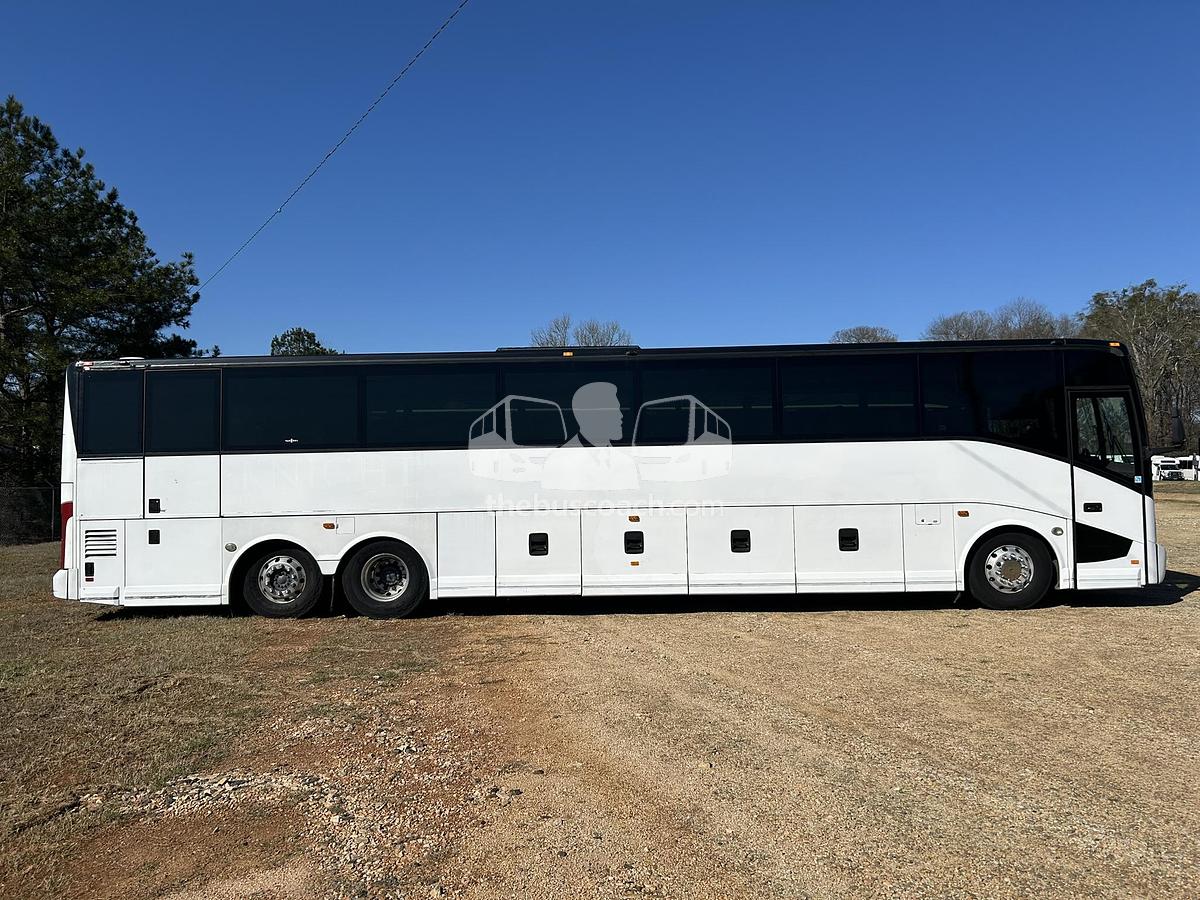 Used 2016 VAN HOOL CX45