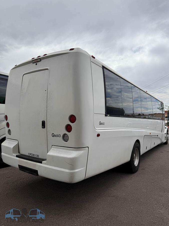 Used 2018 FREIGHTLINER GM40
