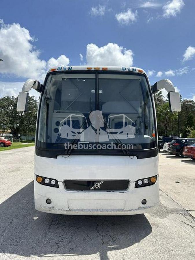 Used 2013 VOLVO 9700