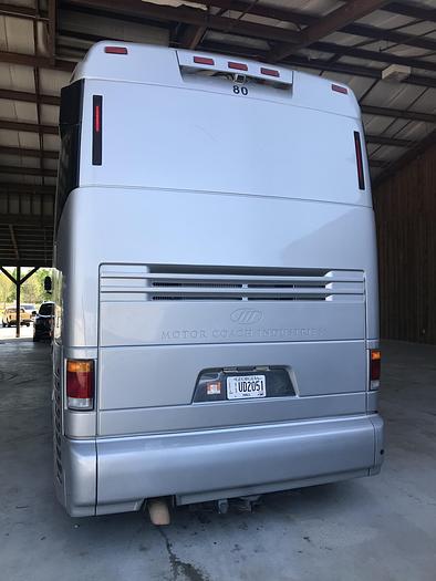 Used 2006 MCI E4500 Conv