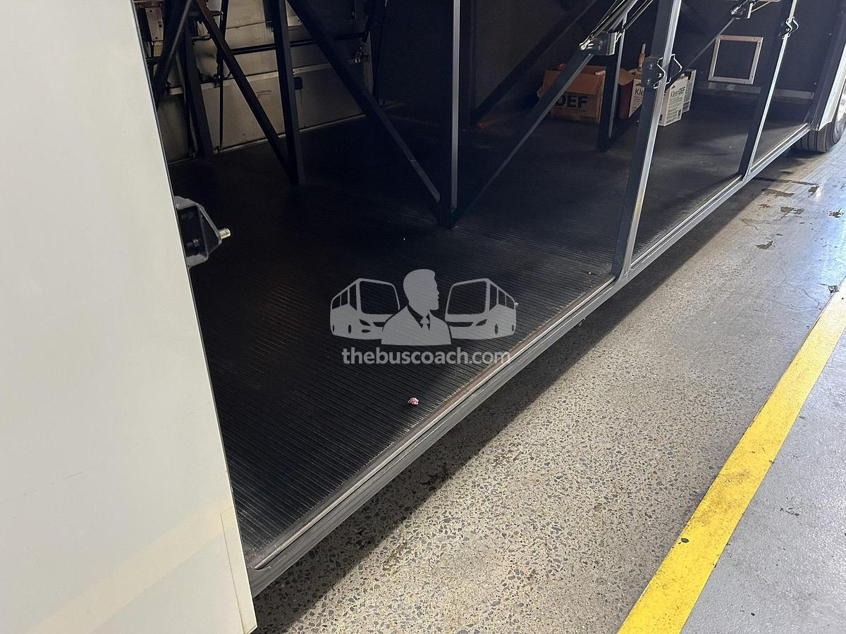 Used 2019 VOLVO 9700 ADA