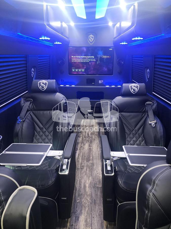 2026 Mercedes Benz 3500 Ext Family