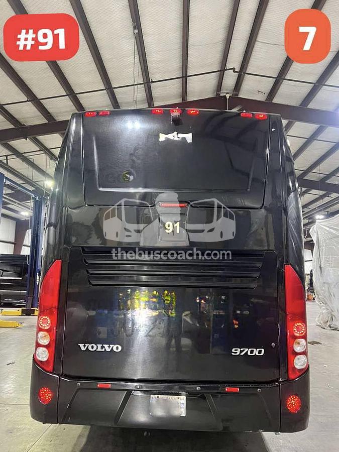 Used VOLVO 9700