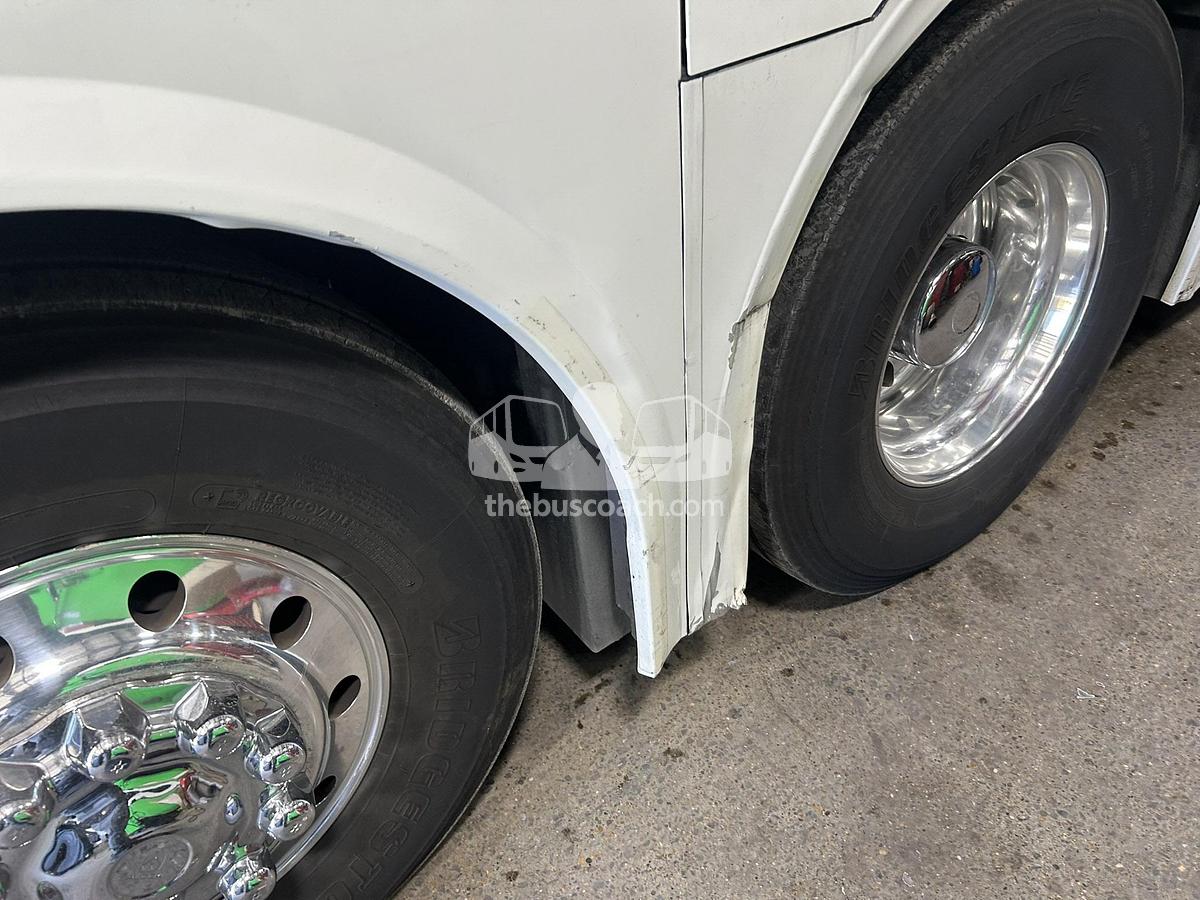 Used 2019 VOLVO 9700 ADA