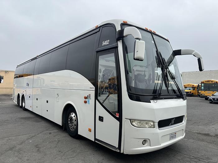 Used 2017 VOLVO 9700