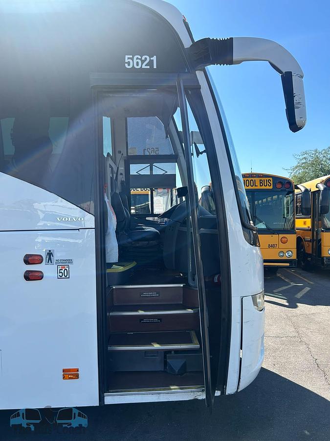 Used 2016 VOLVO 9700