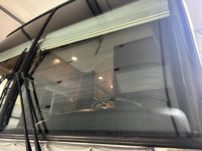 Used 2005 PREVOST XL2 Entertainer