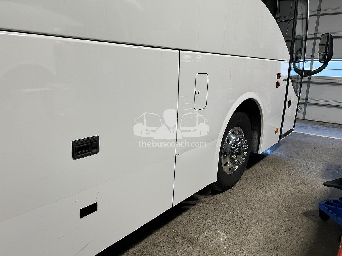 Used 2019 VOLVO 9700 ADA