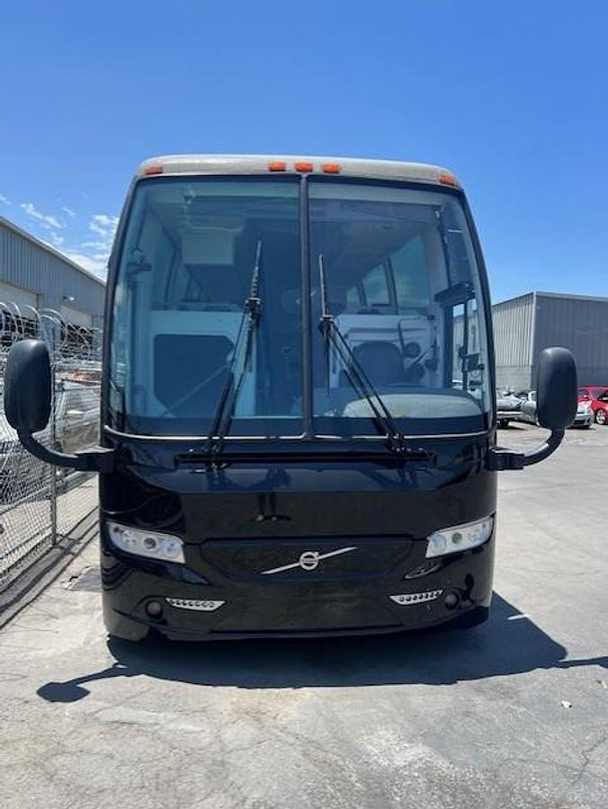 Used 2018 VOLVO 9700 ADA