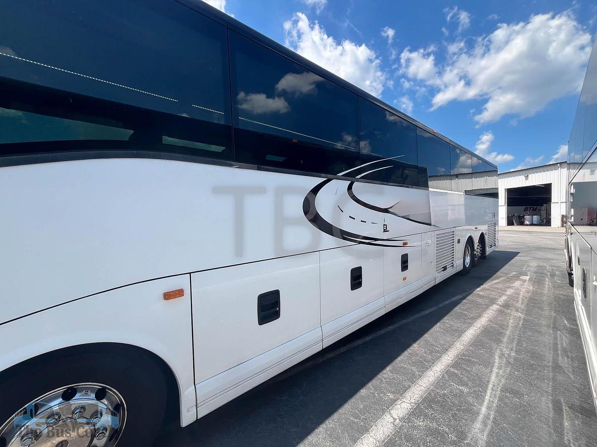 Used 2019 Van Hool CX45