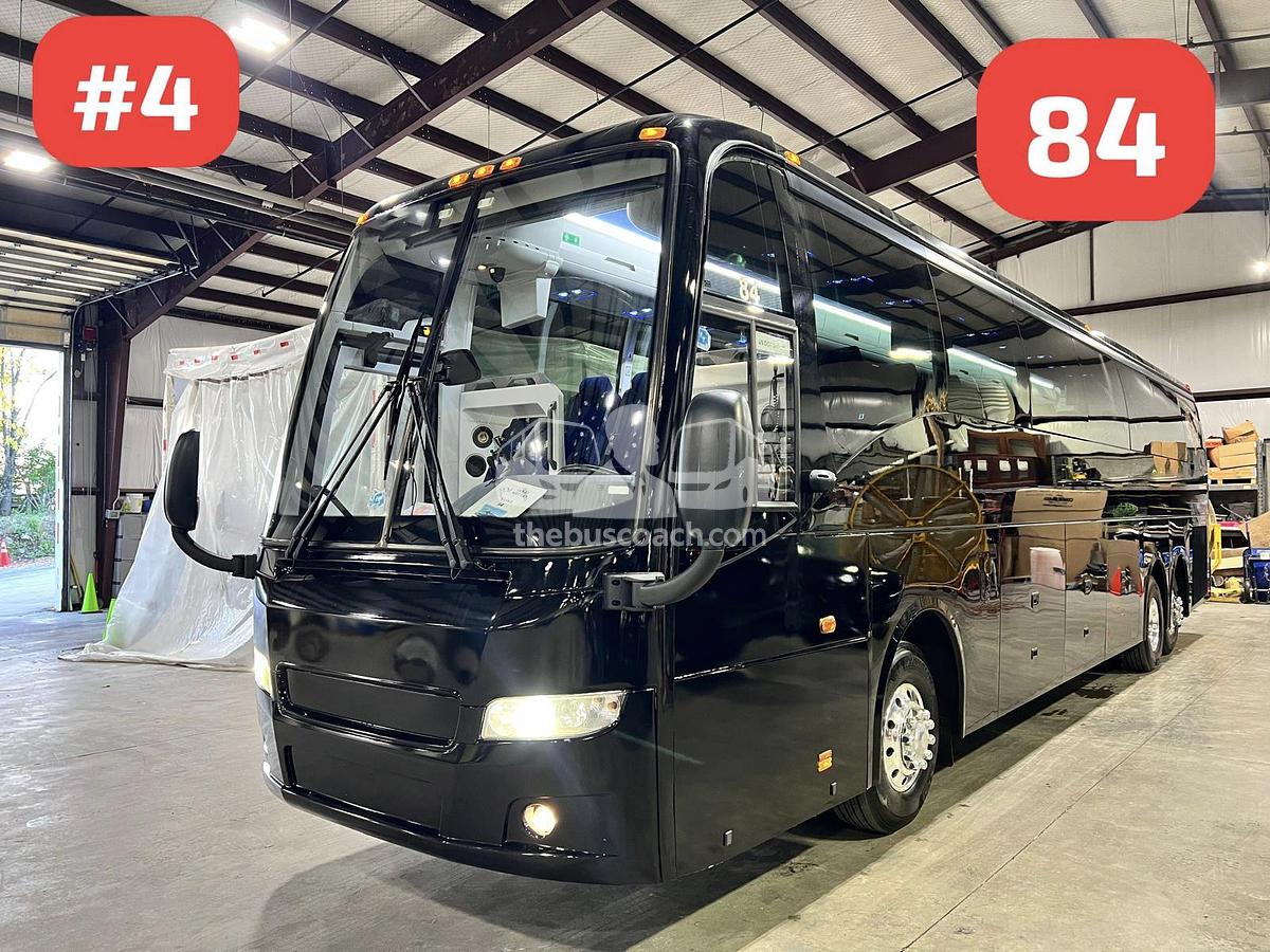 Used 2017 VOLVO 9700