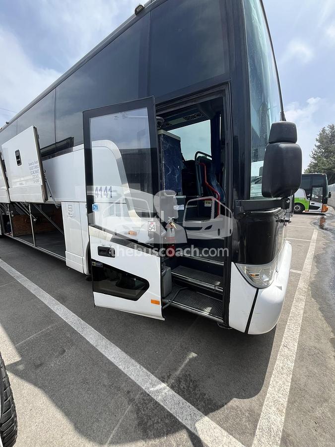 Used 2015 VAN HOOL TX45