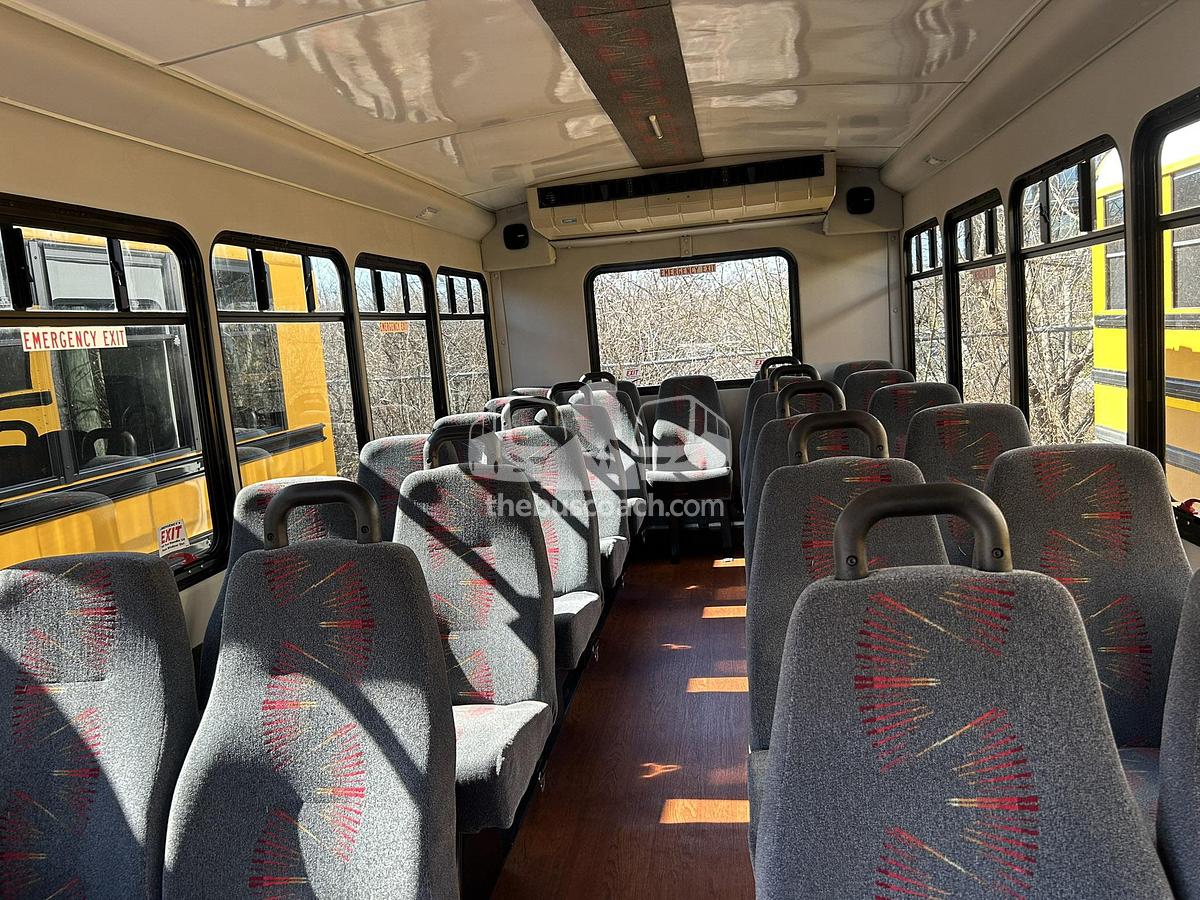 Used 2014 FORD E-450