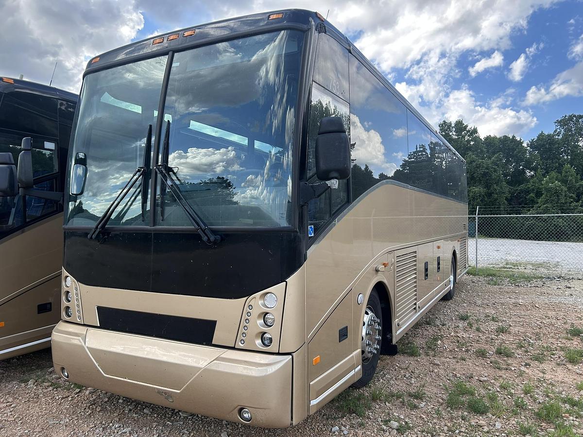 Used 2017 VAN HOOL CX35