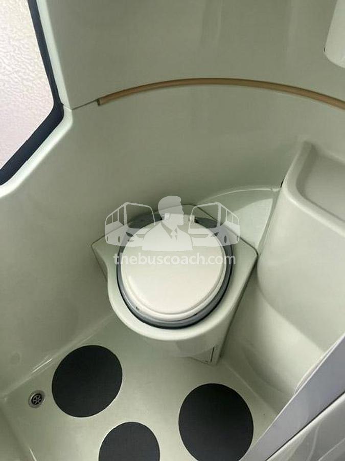 Used 2019 VOLVO 9700