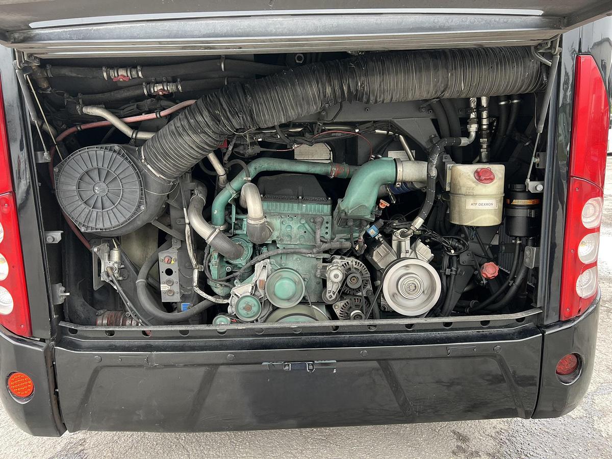 Used 2016 VOLVO 9700