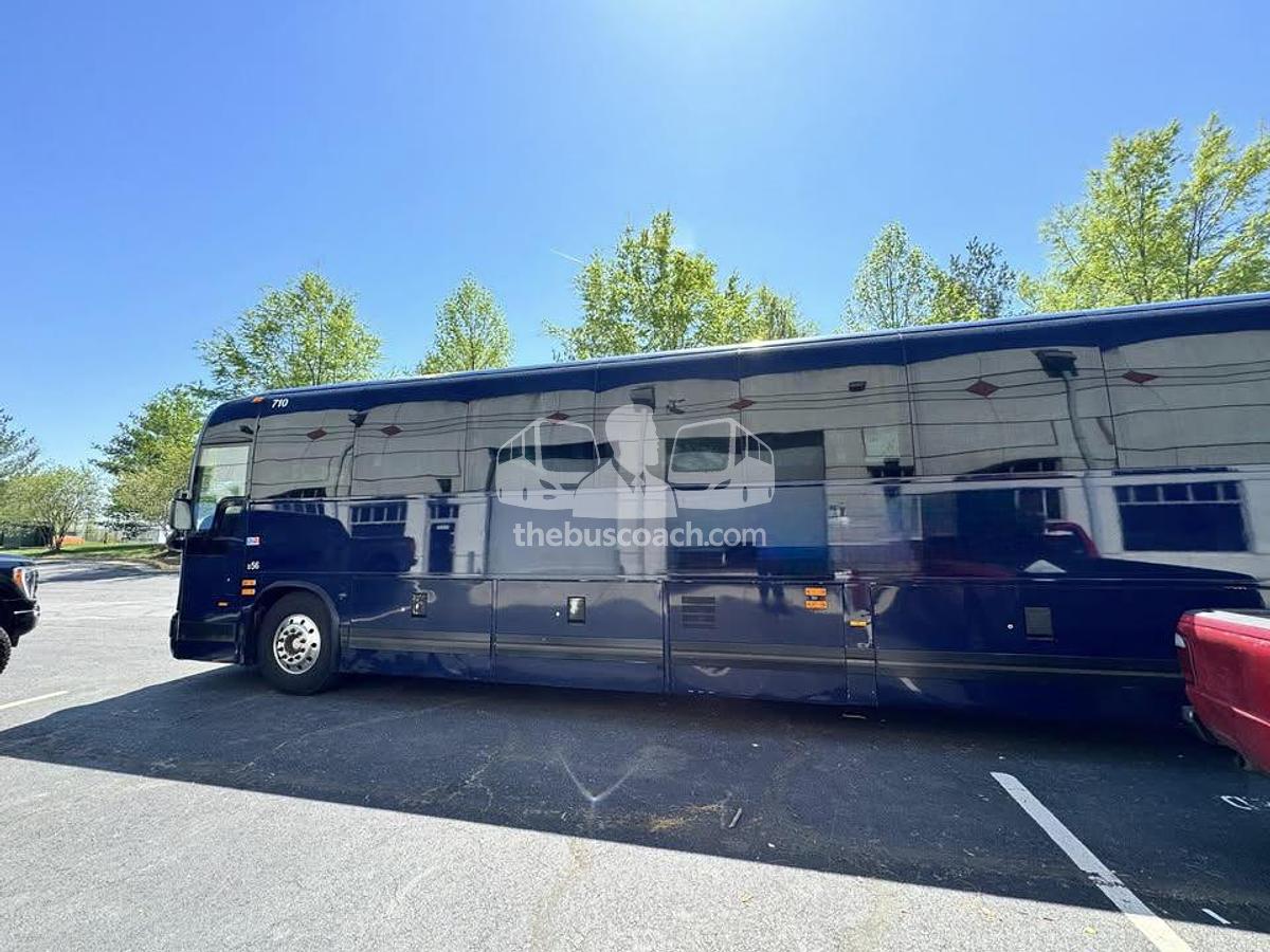 Used 2006 PREVOST X3-45