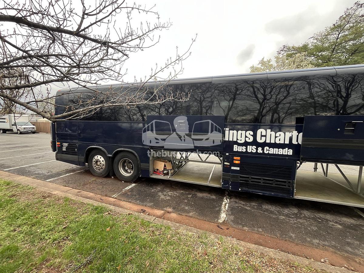 Used 2006 PREVOST X3-45