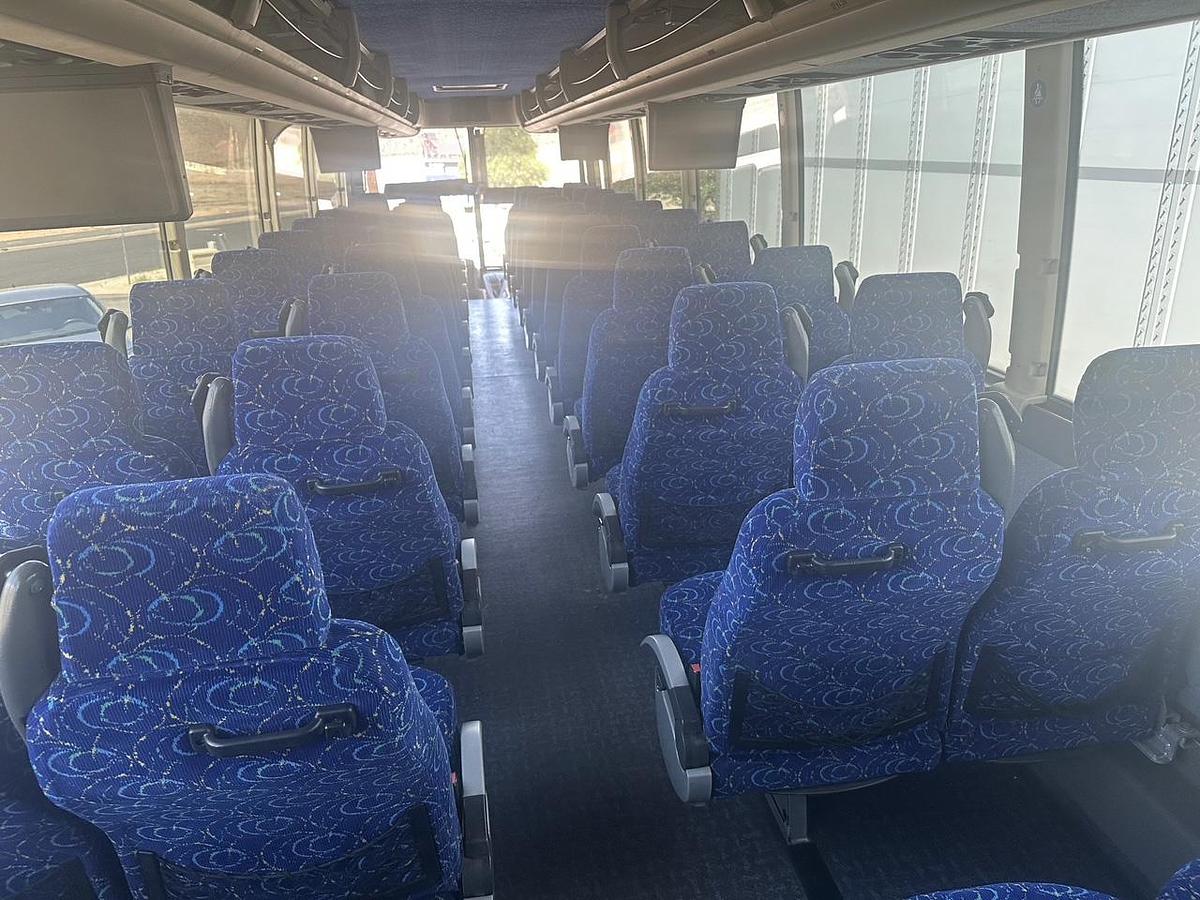 Used 2010 PREVOST H3-41