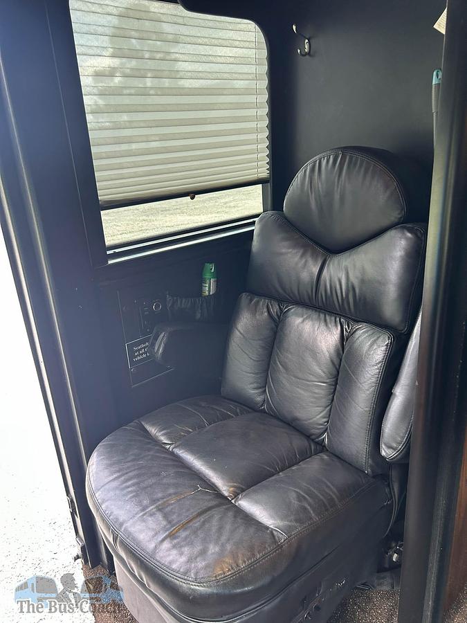 Used 2008 PREVOST XLII