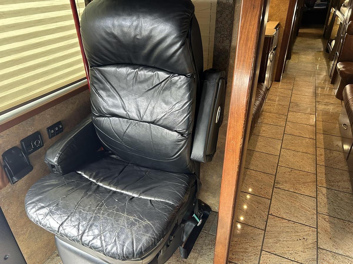 Used 2008 PREVOST XLII