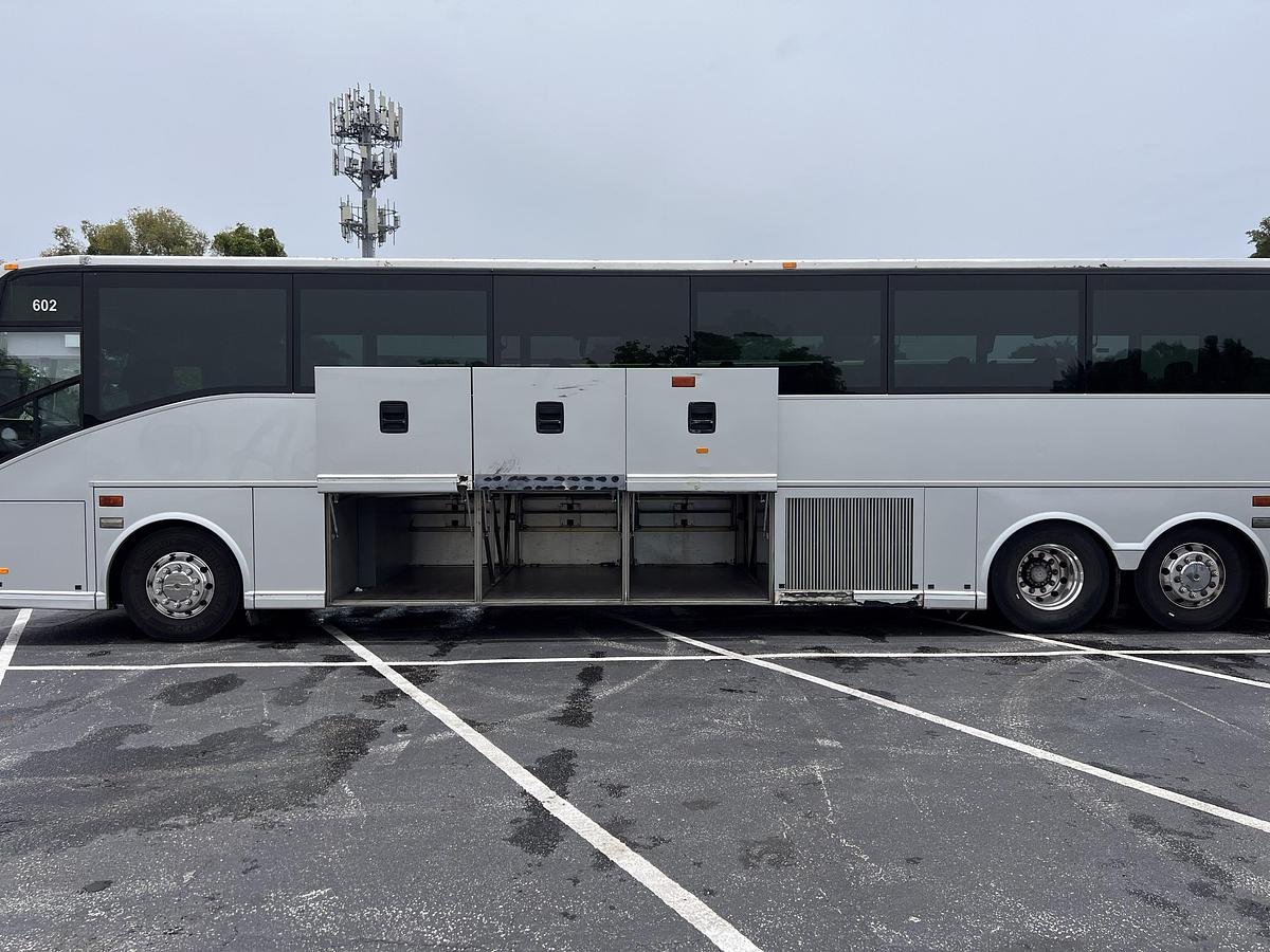 Used 2006 VAN HOOL C2045