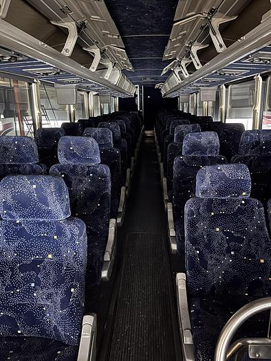 Used 2007 MCI D4505