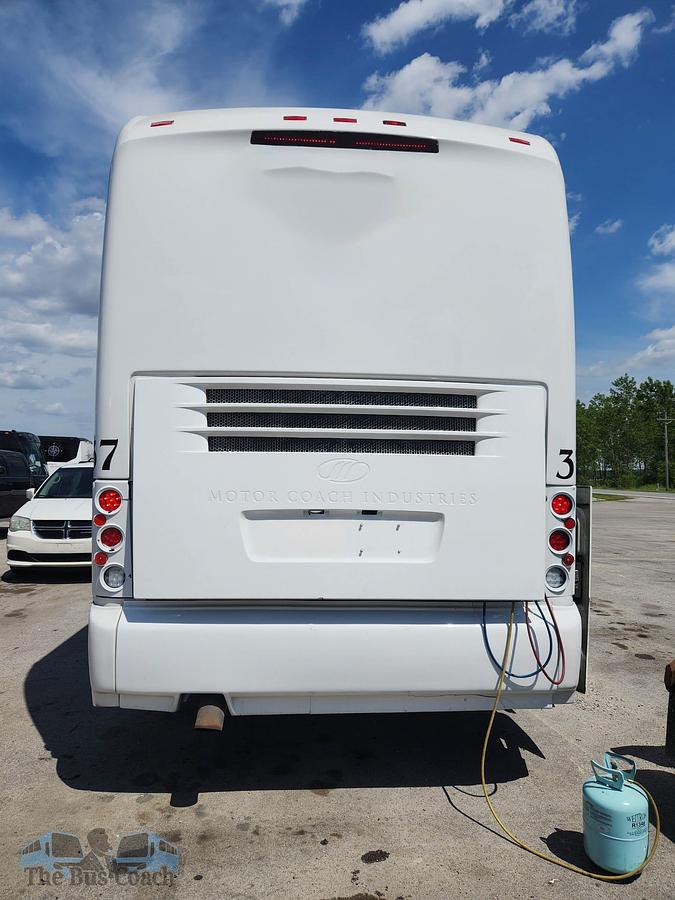 Used 2006 MCI J4500
