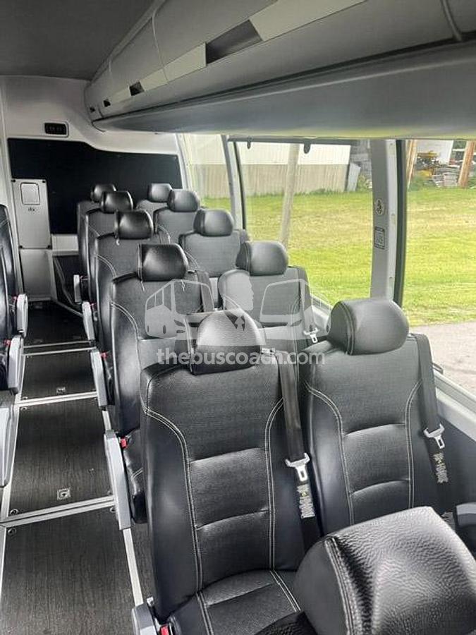 Used 2019 VOLVO 9700