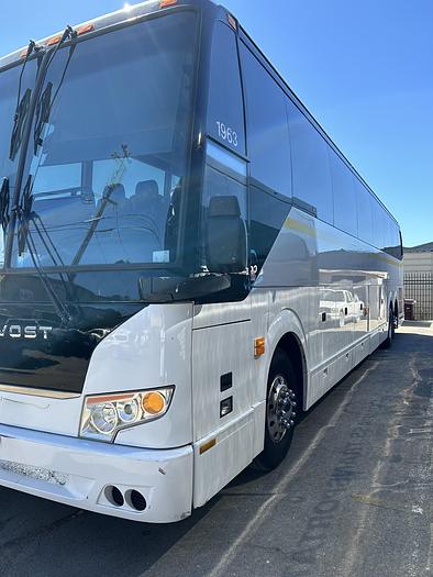 Used 2013 PREVOST H3-45
