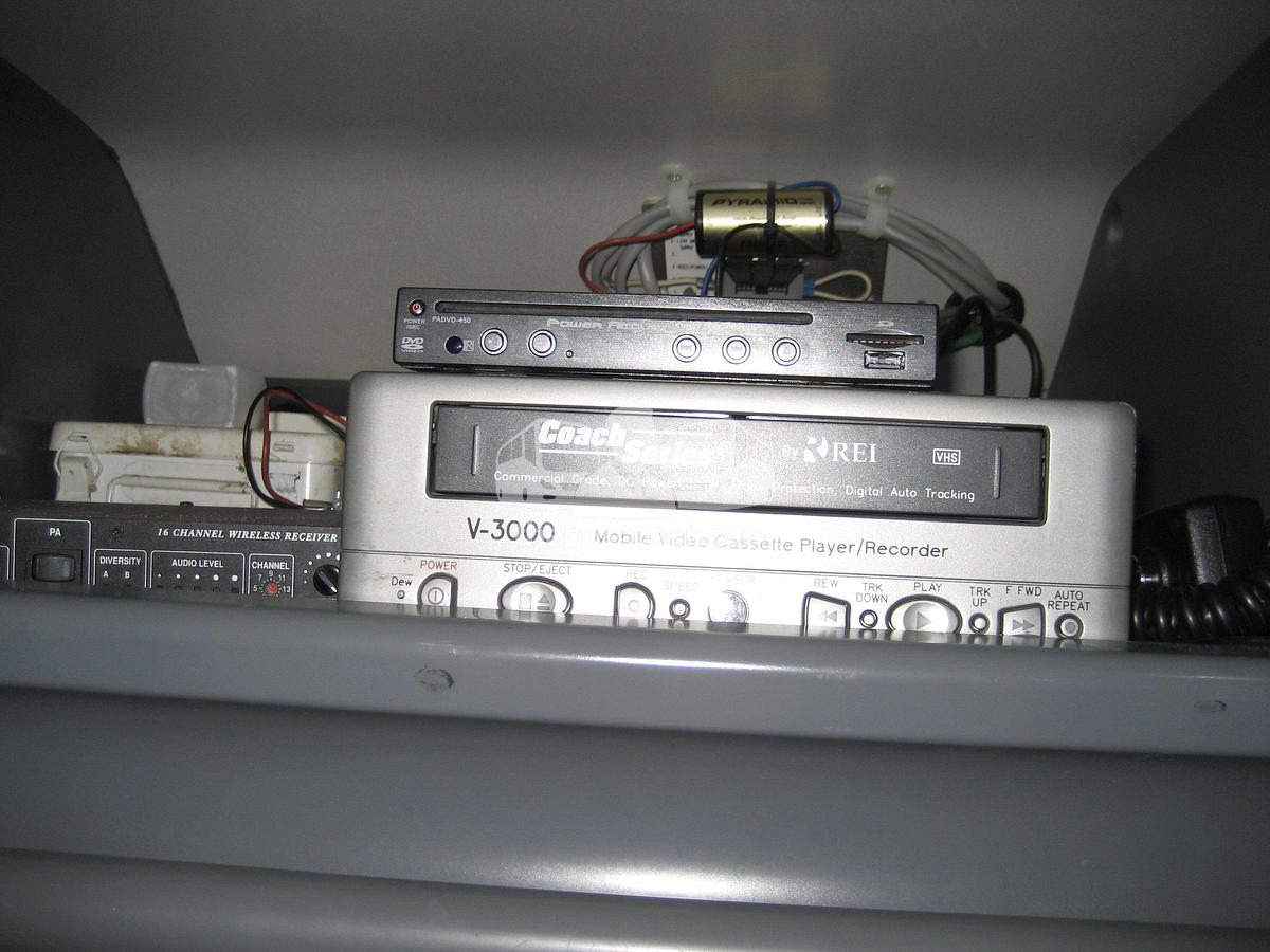 Used 2006 VAN HOOL C2045