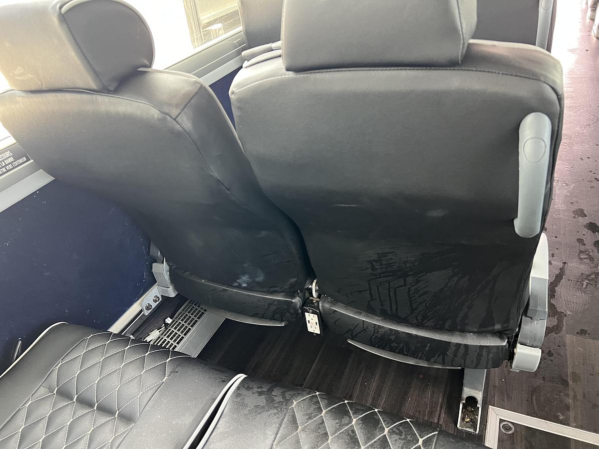 Used 2017 VOLVO 9700