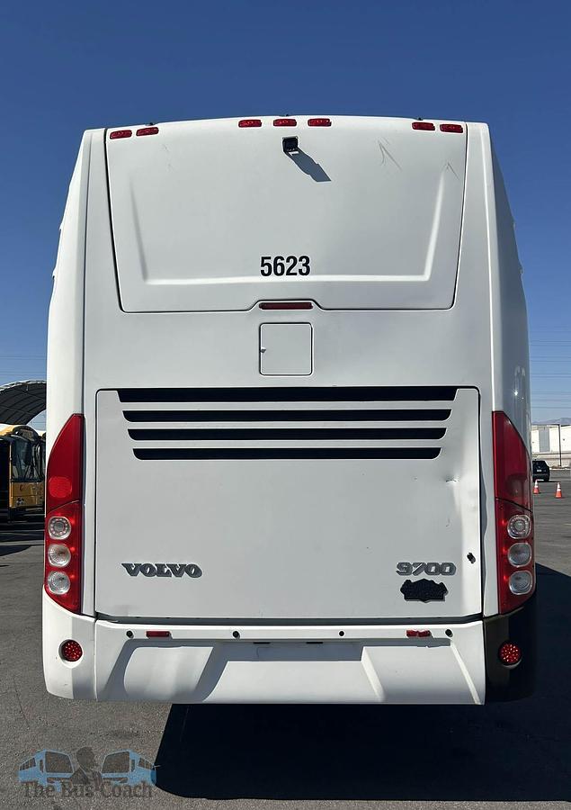 Used 2016 VOLVO 9700
