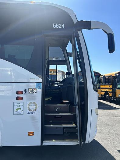 Used 2017 VOLVO 9700