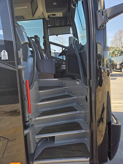 Used 2019 VAN HOOL CX45