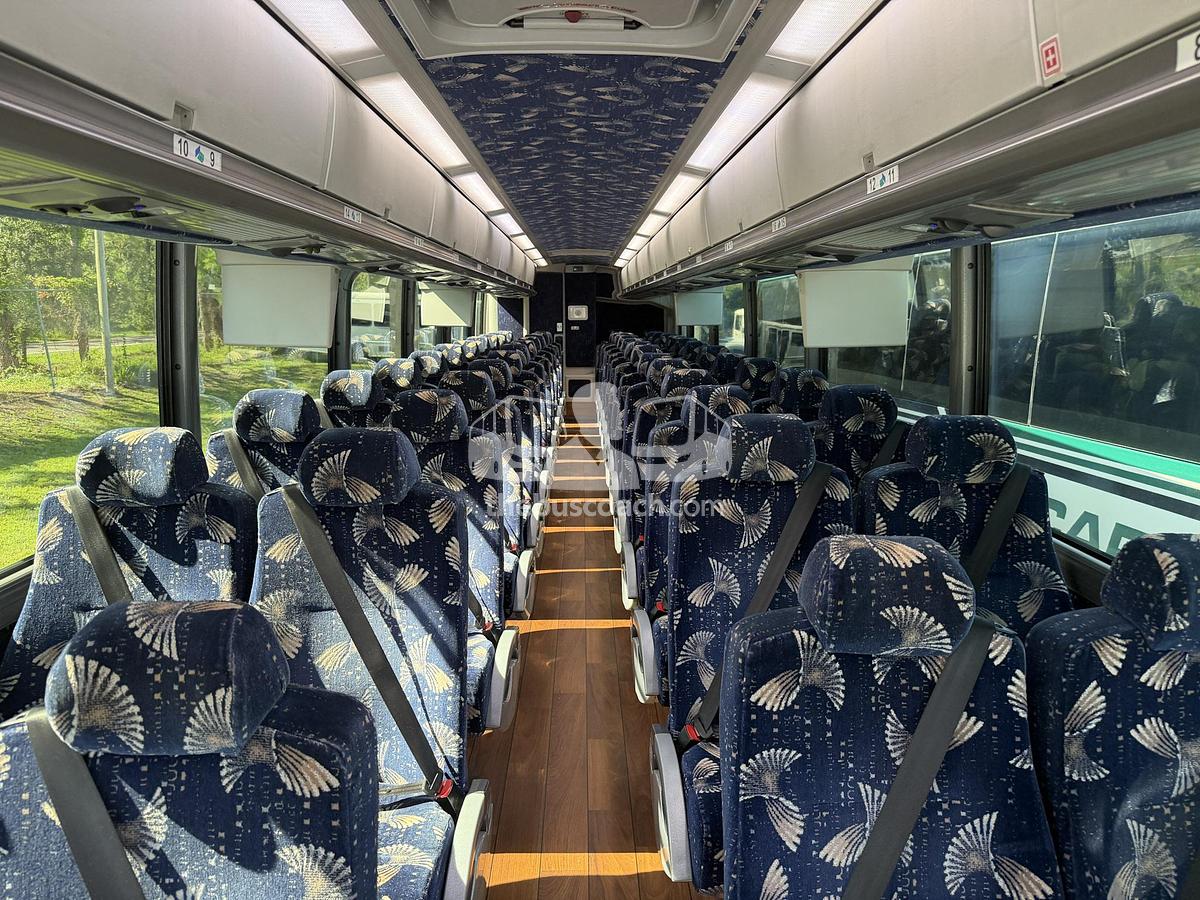 Used 2015 MCI J4500