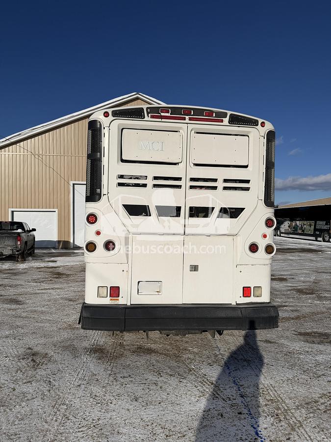 Used 2016 MCI D4505