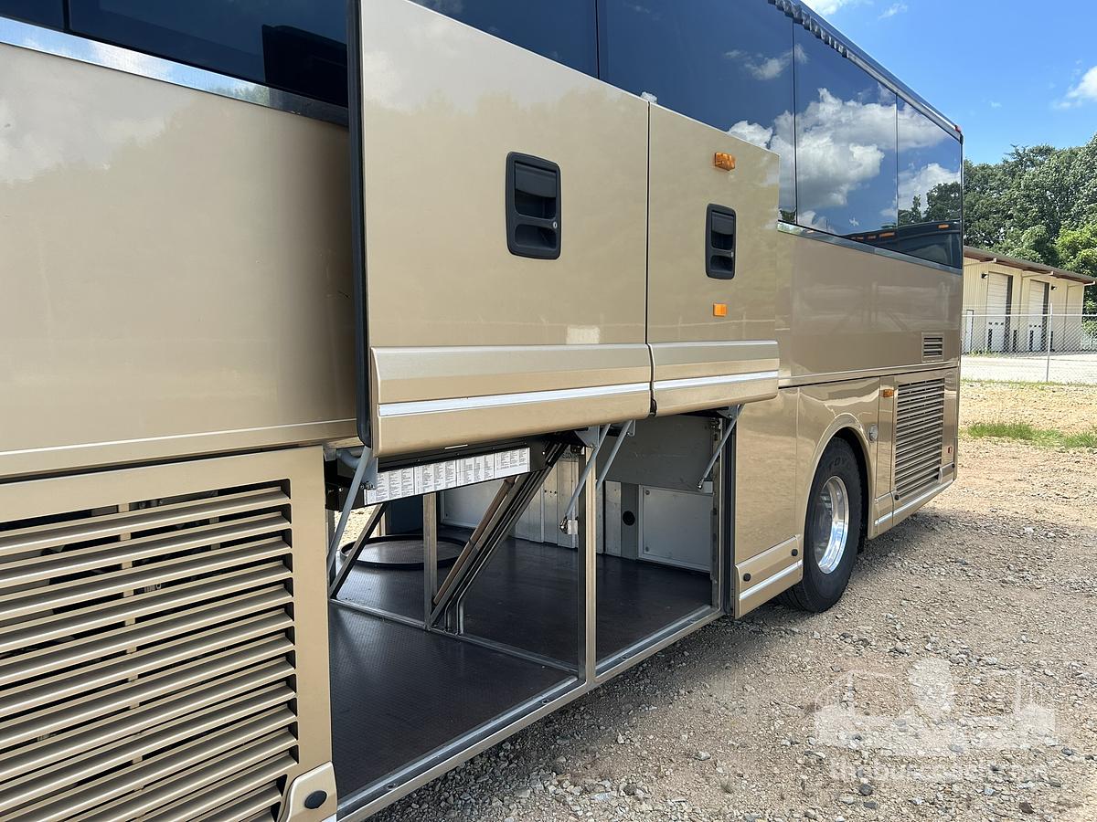 Used 2017 VAN HOOL CX35