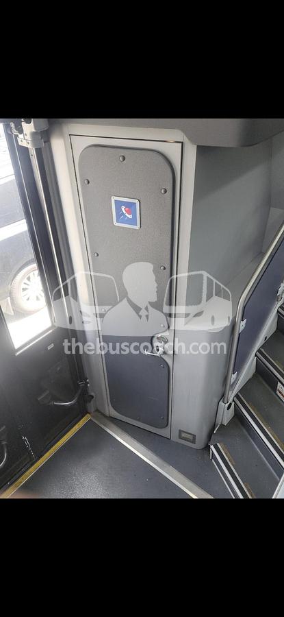 Used 2020 MCI J4500