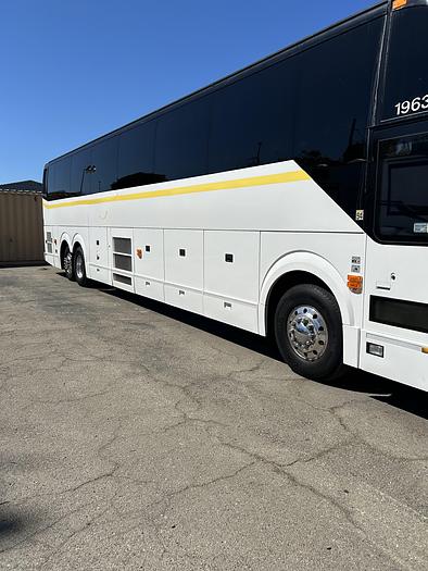 Used 2013 PREVOST H3-45