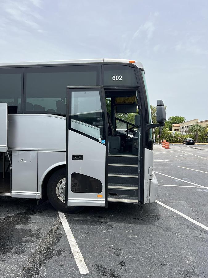 Used 2006 VAN HOOL C2045