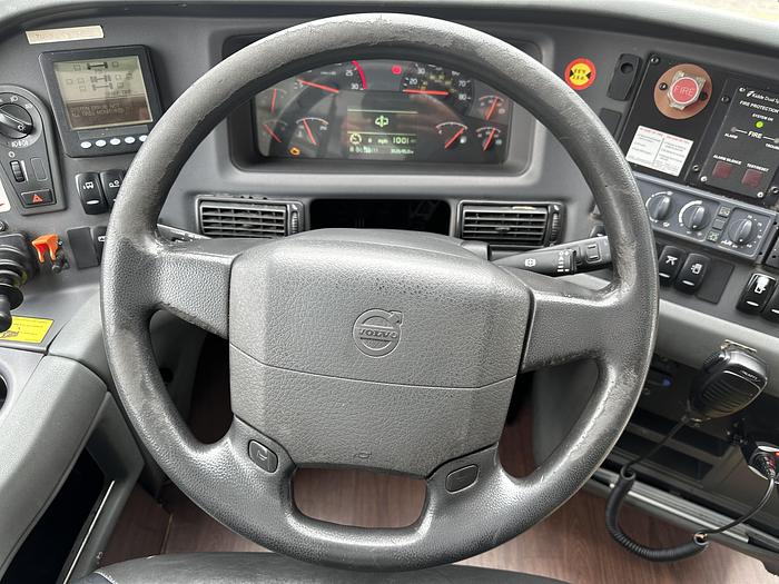 Used 2017 VOLVO 9700