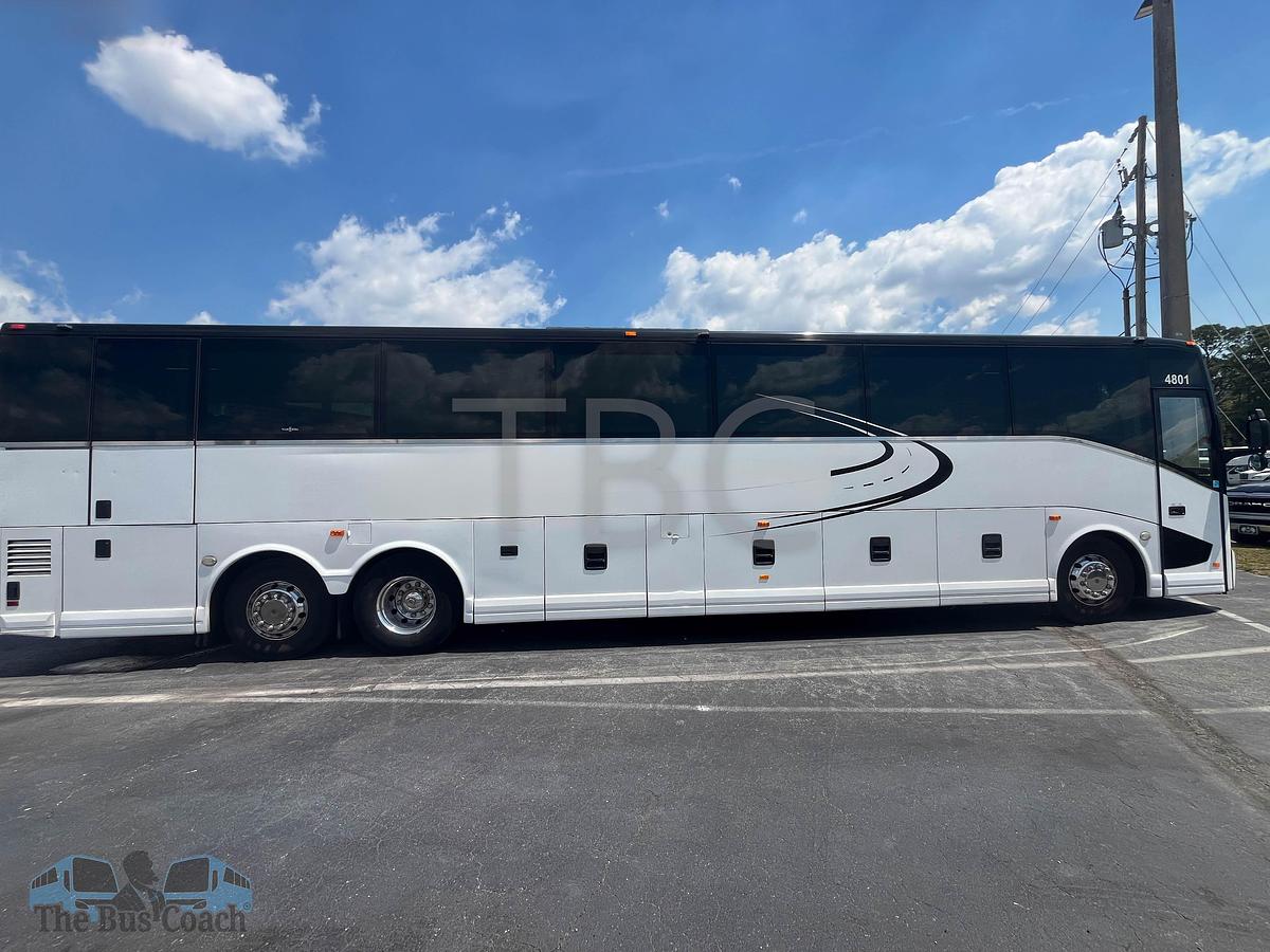 Used 2019 Van Hool CX45