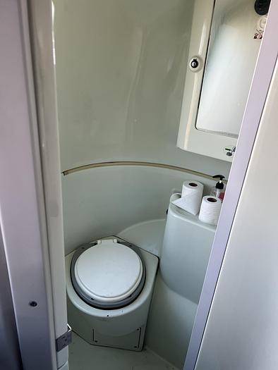 Used 2017 VOLVO 9700